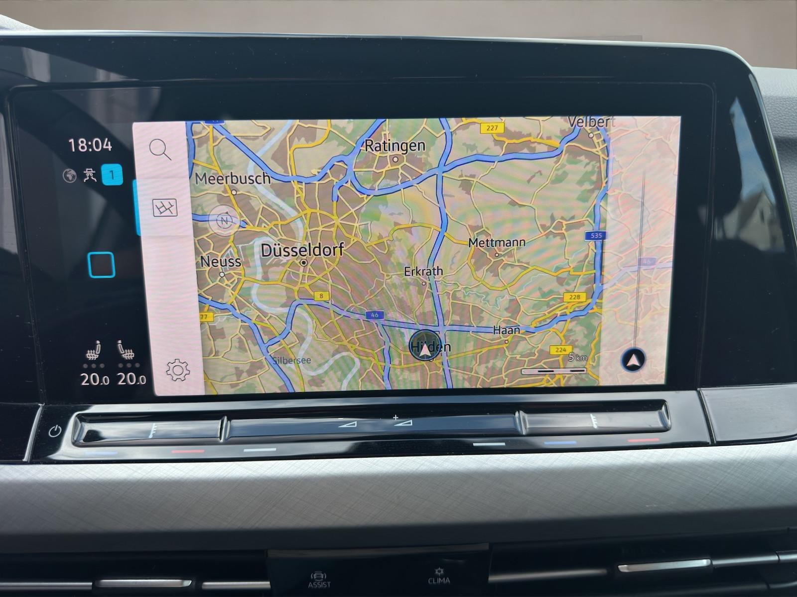 Volkswagen Golf 1.5 TSI Lim. Life LED Matrix Pano APP, миниатюра 18