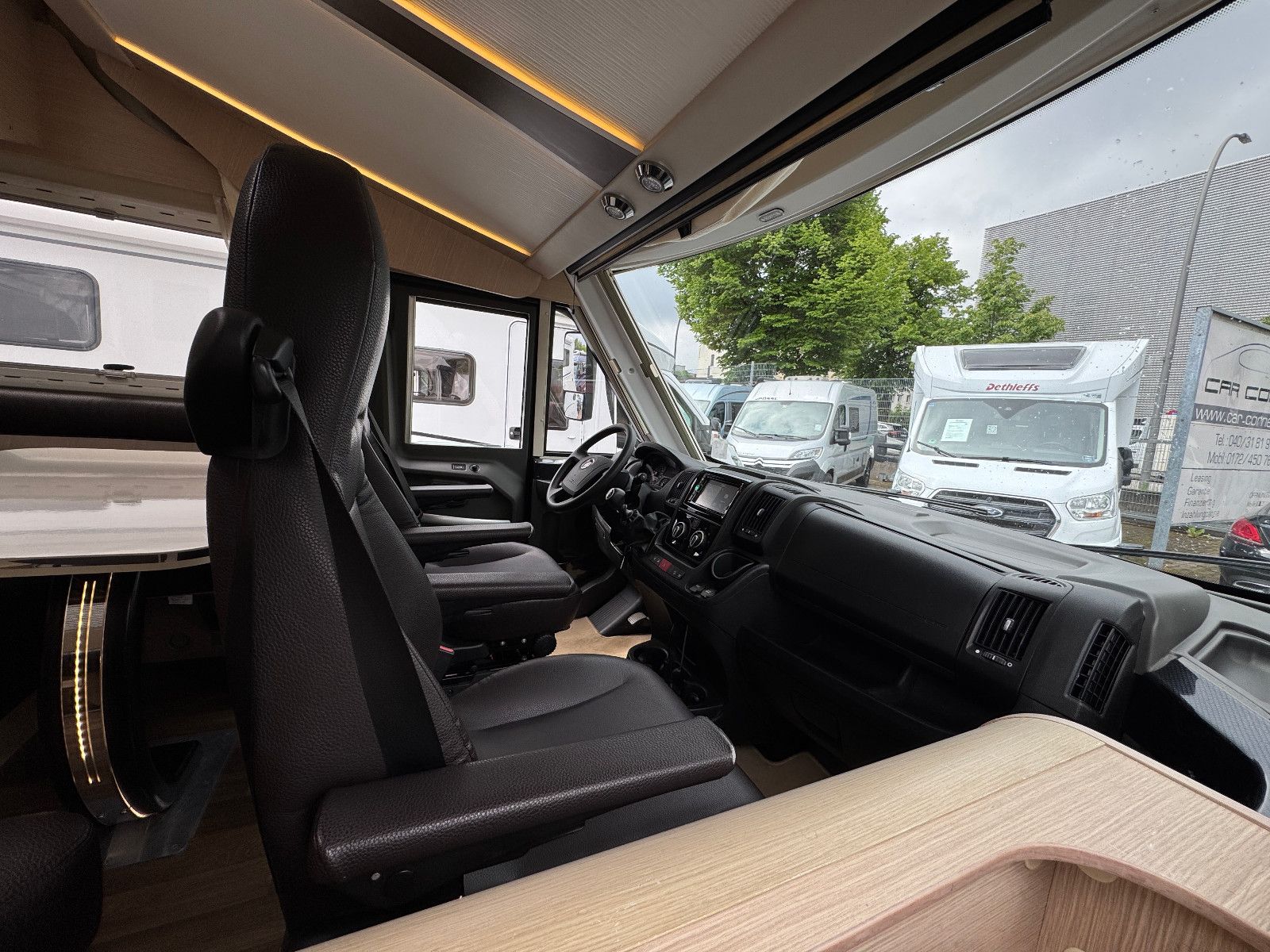 Fahrzeugabbildung Forster I 699 EB 4.4 TONNEN SOLAR LITHIUM WINTER PAKET