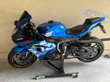 Suzuki GSX-R 1000 - SUZUKI GSX 1000