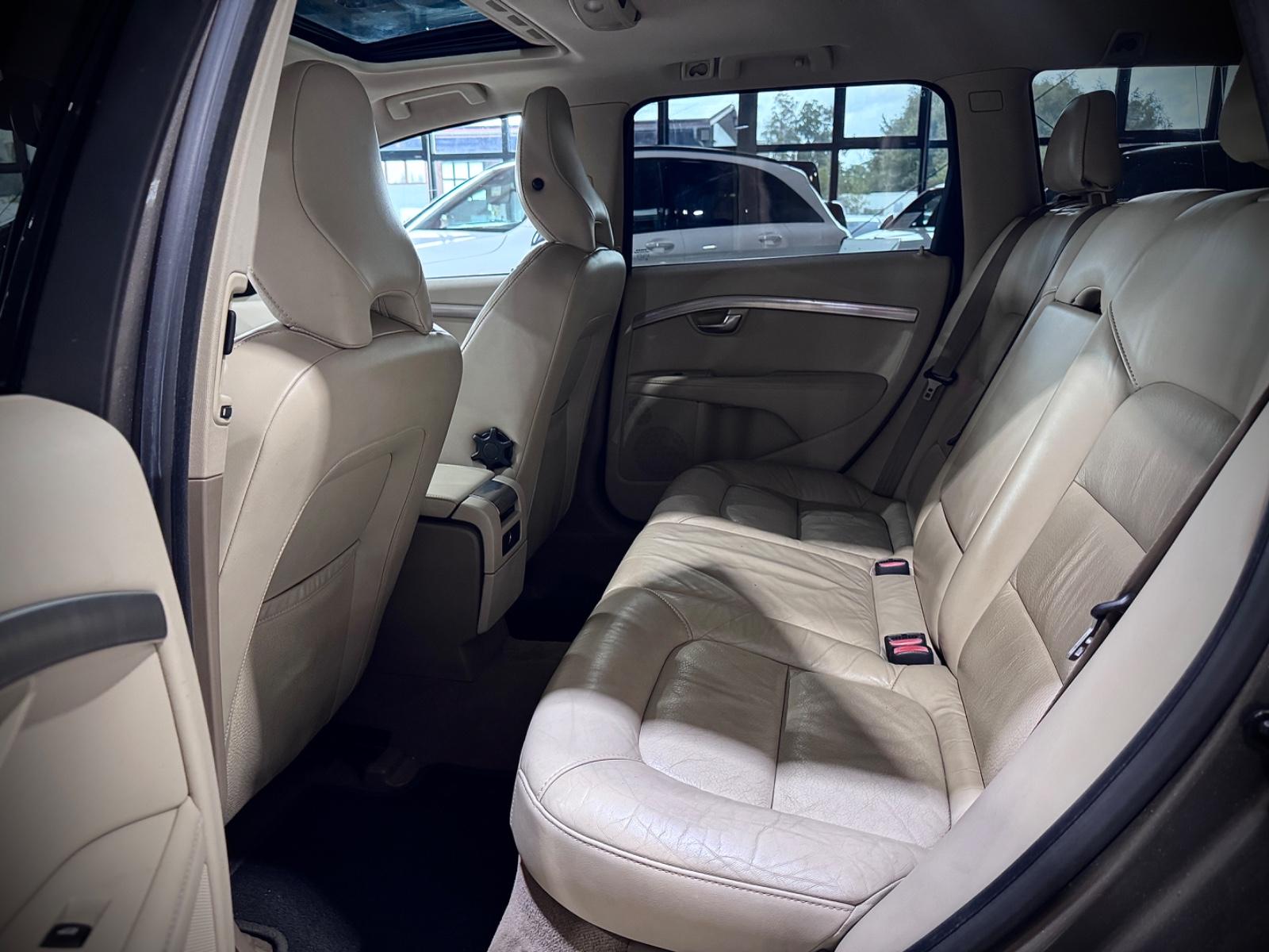 VOLVO V70 - 2.0 l - 203 CV - BVA - CUIR