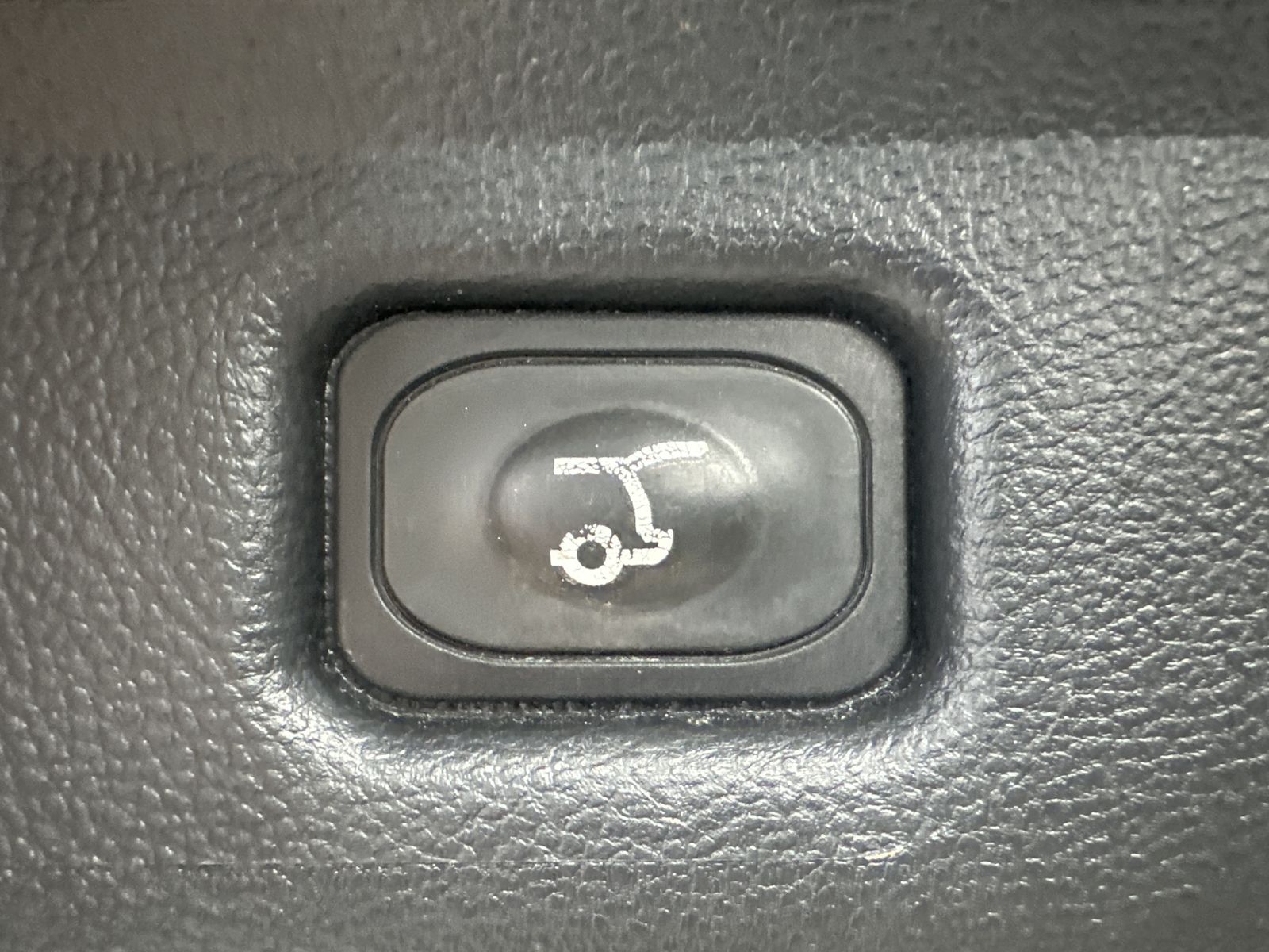 Fahrzeugabbildung Ford S-MAX 2.0 EB Aut. Titanium NAV+LED+AHK+ACC+VCOCK