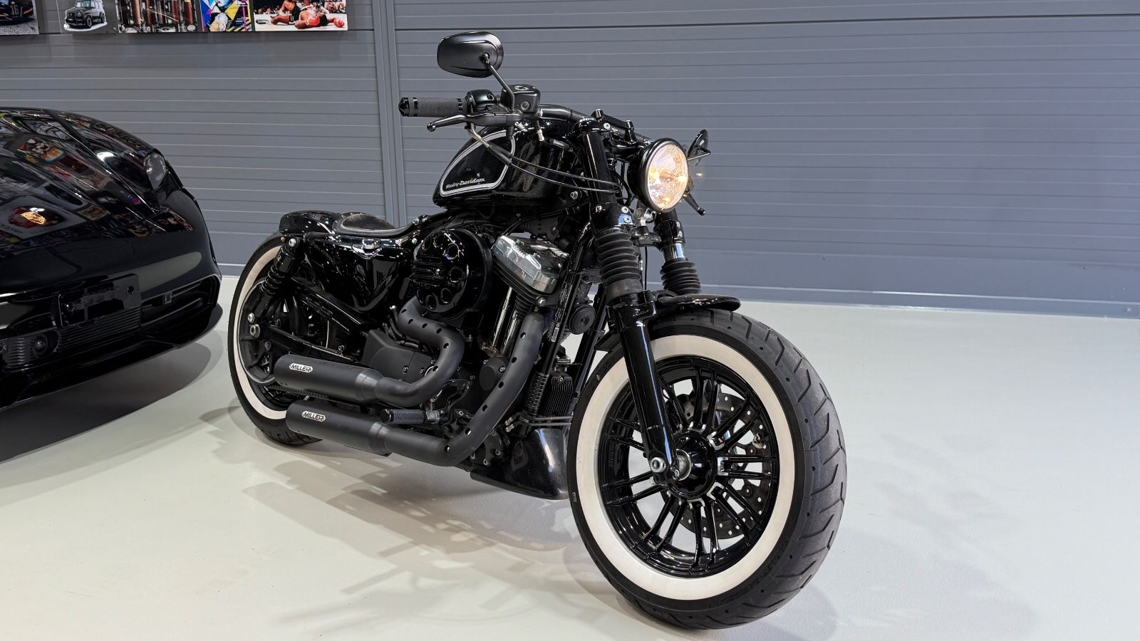 HARLEY DAVIDSON  Hauptfoto