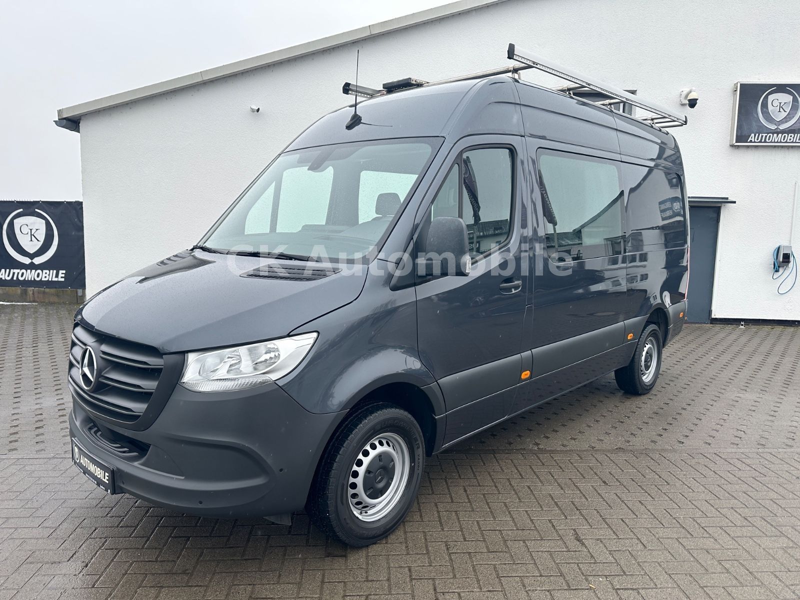 Fahrzeugabbildung Mercedes-Benz Sprinter III Mixto 319CDI V6 RWD /Autom./5 Sitze