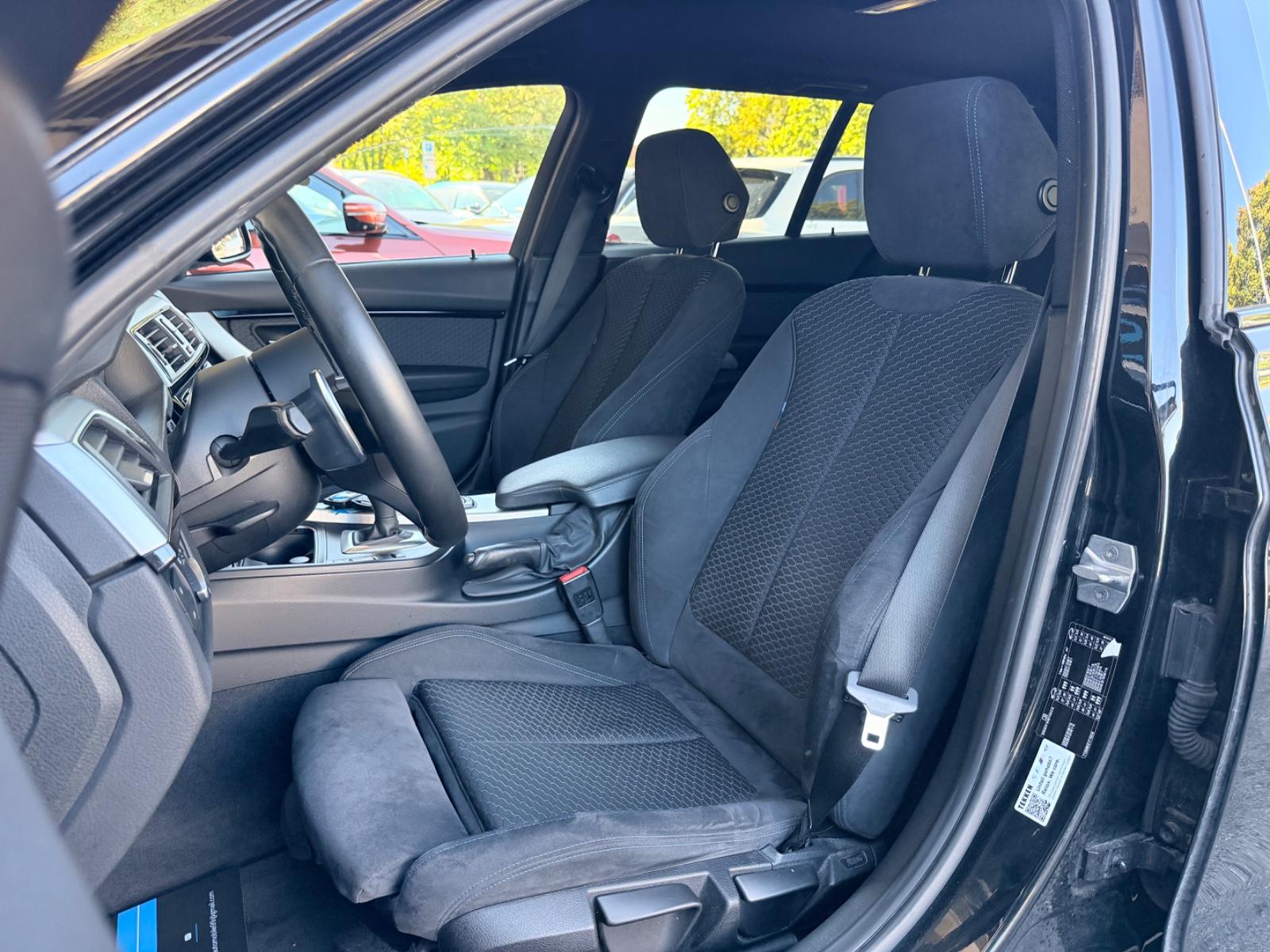 BMW 330i TOURING M SPORT 2.0 252ch BVA Pack sport Sièges sport chauffants Historique BMW présent