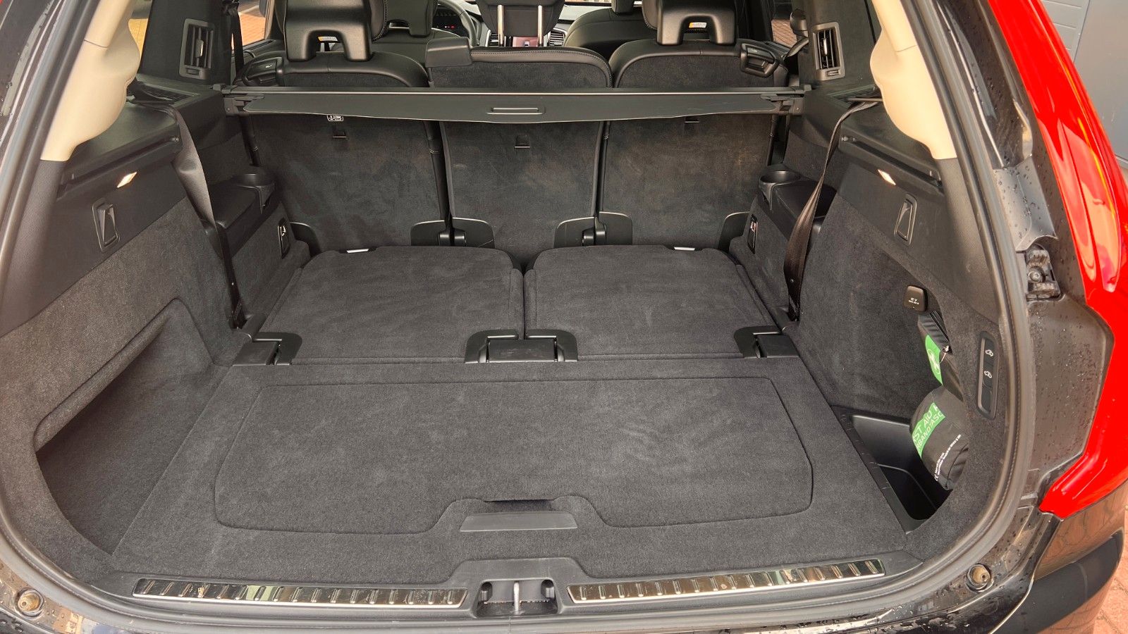 Fahrzeugabbildung Volvo B5D AWD Ultimate Bright *MASS*B&W*LUFT*HUD*AHK