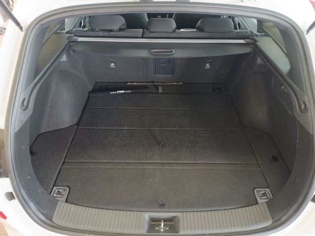 Fahrzeugabbildung Hyundai i30 FL Kombi (MY25) 1.5 T-GDI (140 PS) 48V 7-DCT