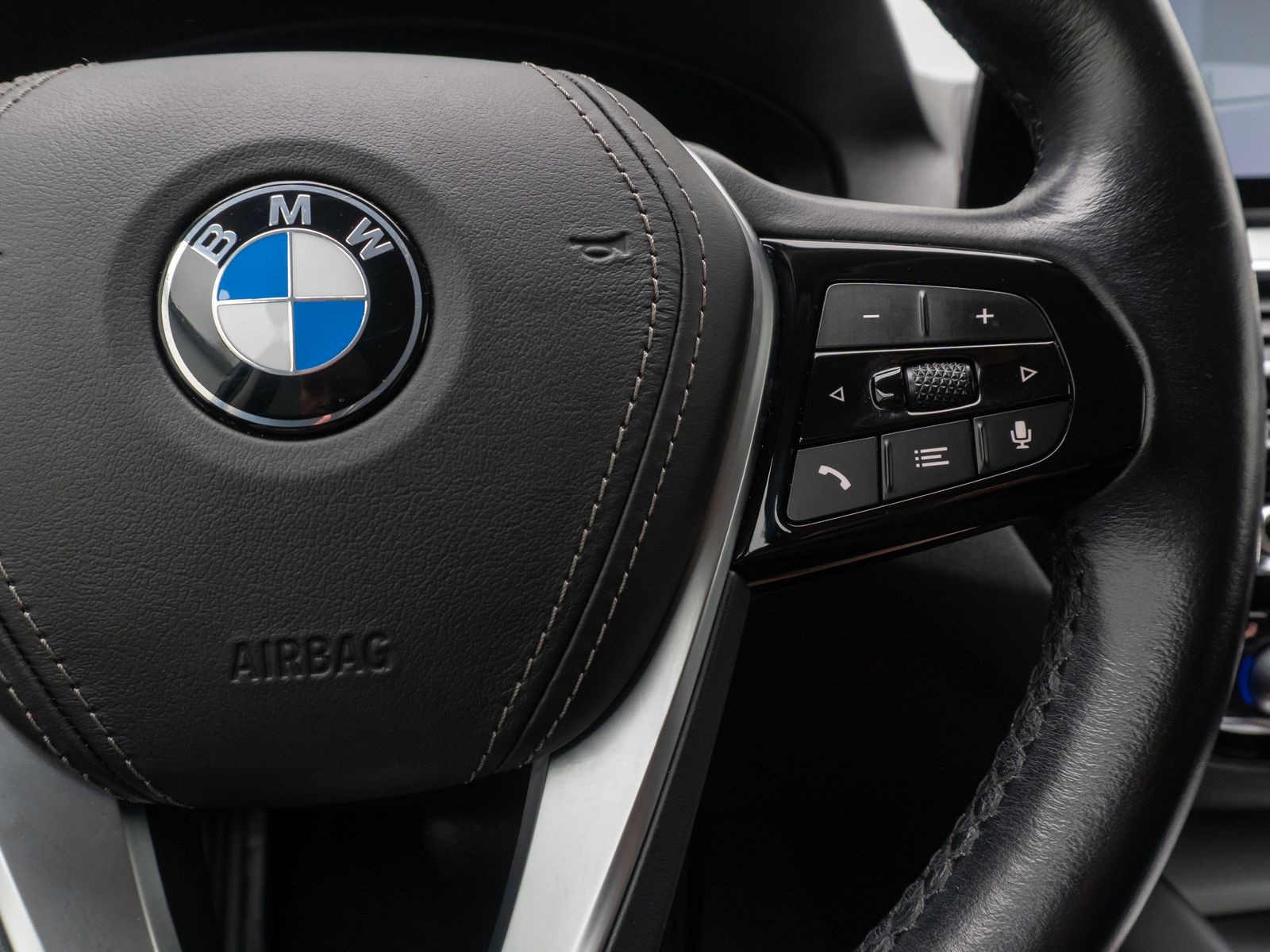 Fahrzeugabbildung BMW 520d DAB CockPit+ Lordos Stop&Go PDC Alarm LED