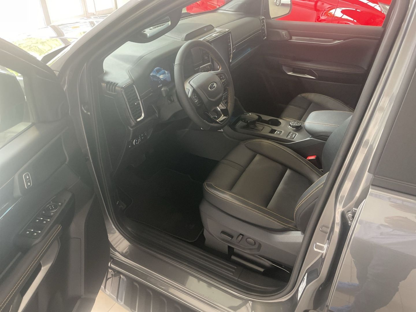 Fahrzeugabbildung Ford Ranger Plug-in-Hybrid Wildtrak e-4WD DoKa 2.3 EB