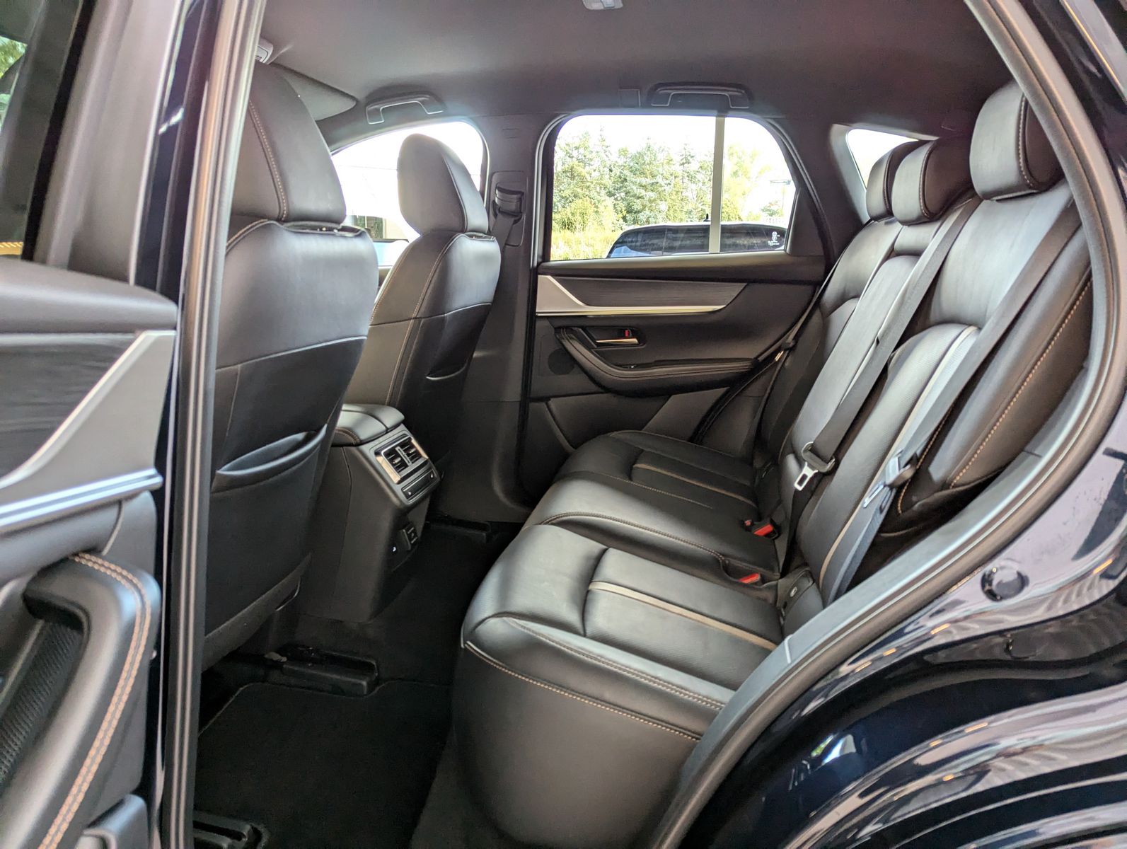 MAZDA CX-60  e-SKYACTIV-D 254 HOMURA AWD HUD Bose 20" - Image 13