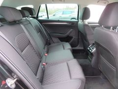 SKODA Superb Combi 2.0 TDI Ambition DSG AHK RFK ACC SKODA Superb Combi 2.0 TDI Ambition DSG AHK RFK ACC
