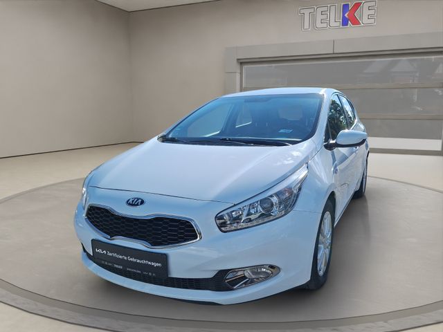 Kia Ceed FIFA World Cup Edition / WR