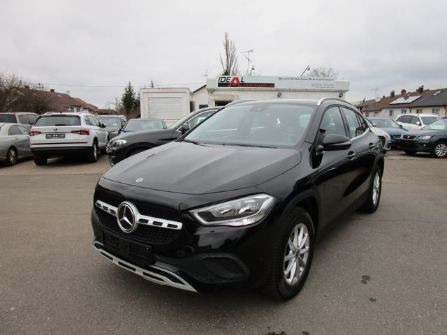 Mercedes-Benz GLA 200 d Style Aut.*LEDER*NAVI*KAMERA*8-Fach*