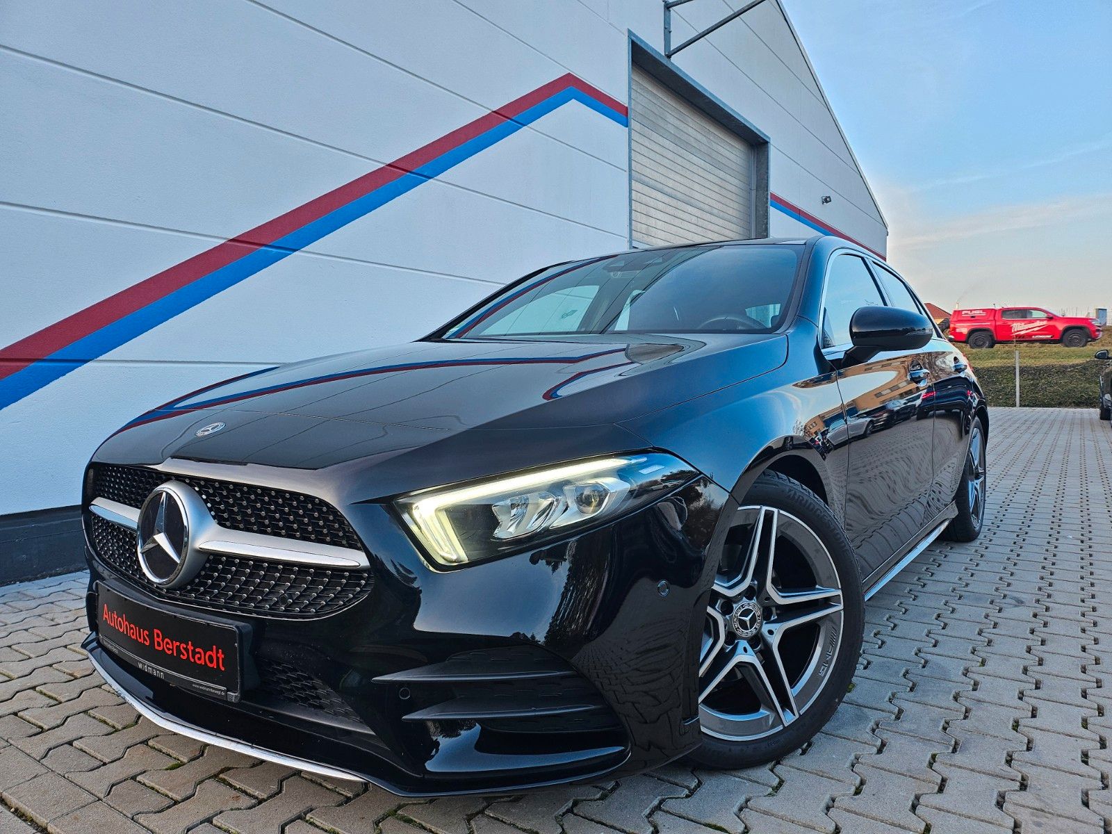 MERCEDES-BENZ A 200 AMG*PANORAMA*NAVI*KAMERA*LEDER*LED*PDC