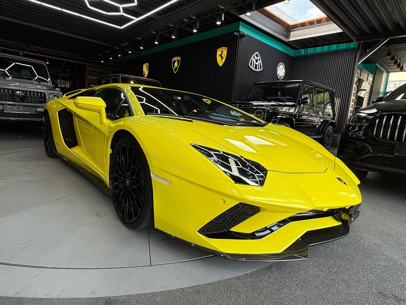 Lamborghini Aventador S foto 10
