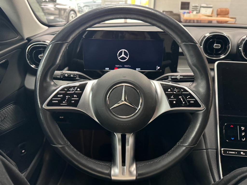 Mercedes-Benz C 220