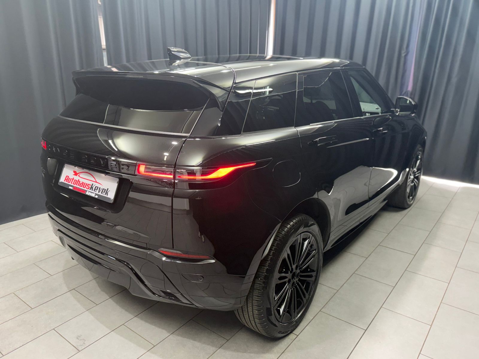 Fahrzeugabbildung Land Rover Range Rover Evoque Dynamic SE |AHK|MERIDIAN|360°