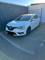 Renault Megane IV Schräghecklimousine - Renault Megane in Oldenburg