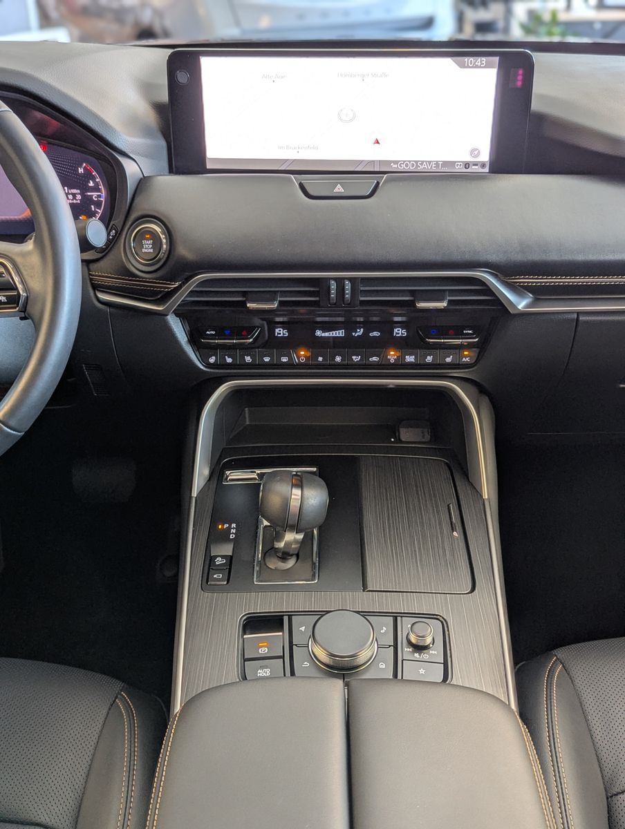 Fahrzeugabbildung Mazda CX-80 3.3L E-SKYACTIV D 254 HOMURA+ 6-Sitze Pano