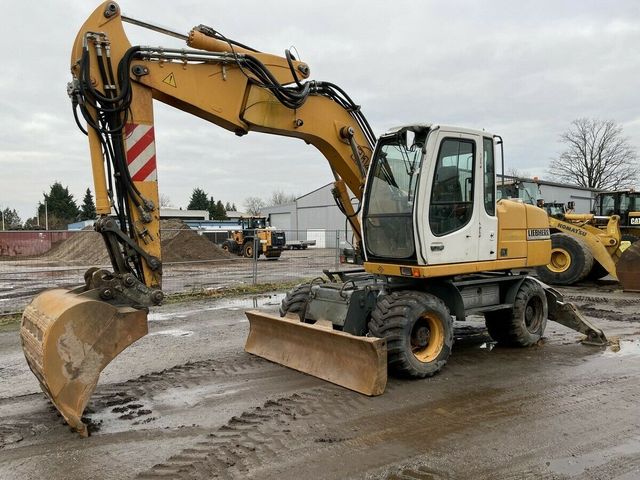 Liebherr A314 All hydr. lines 3 buckets SW 33- 30 Km/h