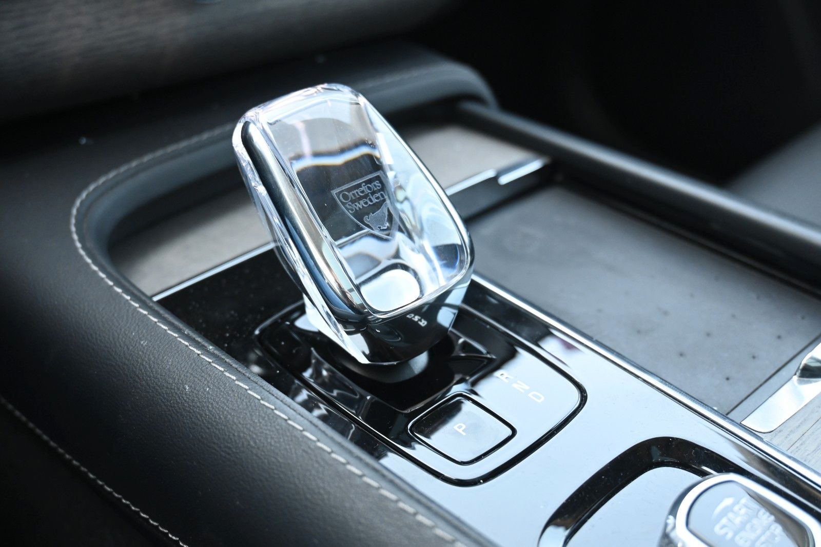Fahrzeugabbildung Volvo XC90 B5 D AWD Dark*STDHZG*PANO*360°*