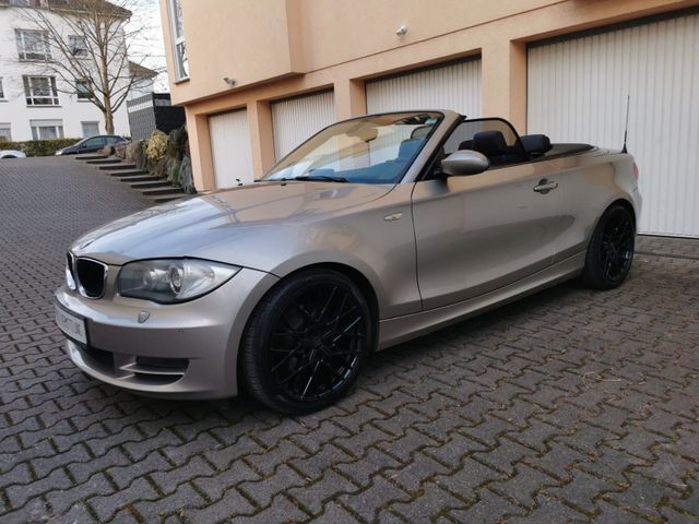 BMW 125i Cabrio +Navi+Leder+Xenon+2.Hand