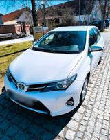 Toyota Auris Hybrid START Edition 1,8-l-VVT-i START... - Toyota Auris Gebrauchtwagen in München