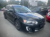 Mitsubishi Lancer Sportback Plus - Mitsubishi Lancer mit Benzin-Antrieb