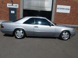 Mercedes-Benz E 220 CE Coupe Automatik*el.SD* 17" AMG*LPG* - Mercedes-Benz E 220 mit Benzin-Antrieb: Sportwagen