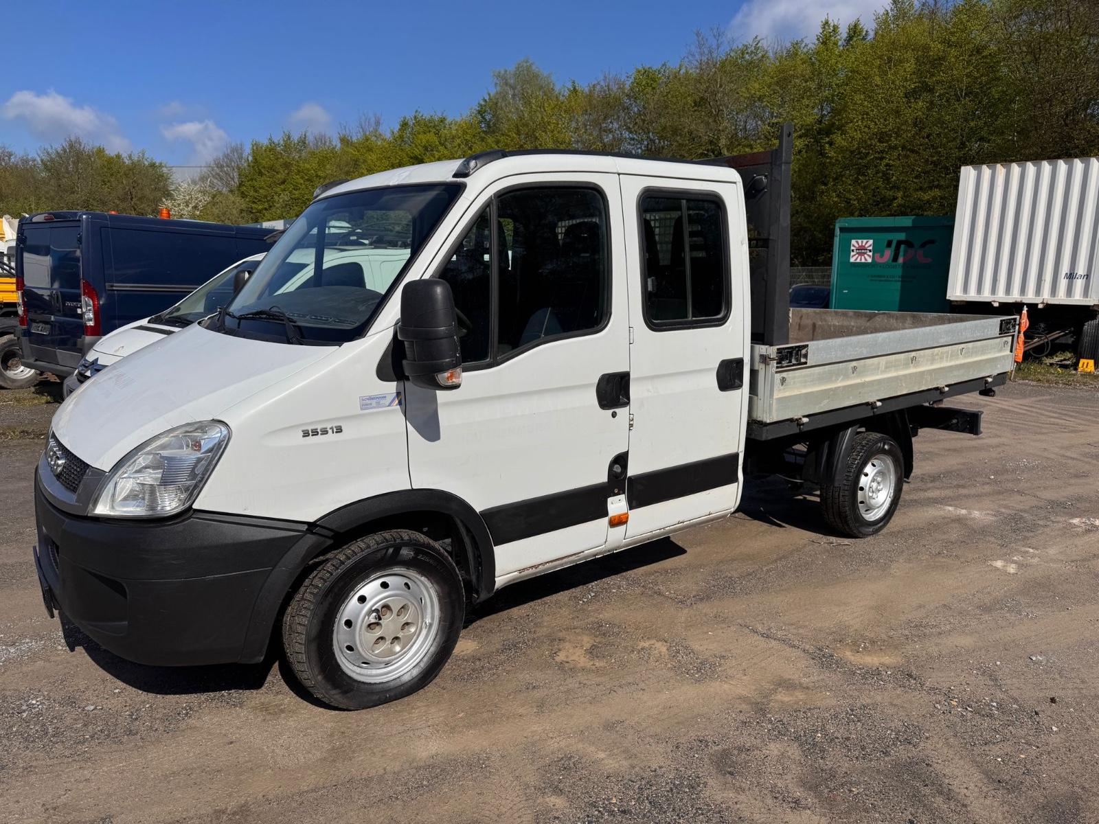 Iveco 35S13Daily Doka Pritsche 142 tkm AHK 7 Sitze
