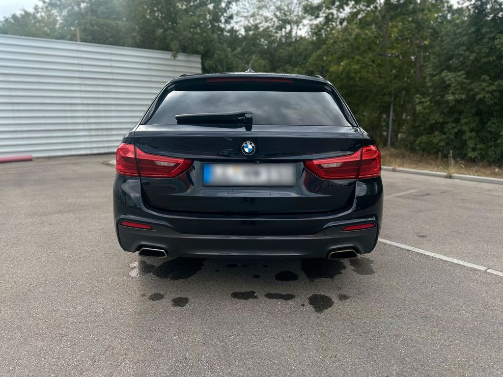 Image of BMW 530