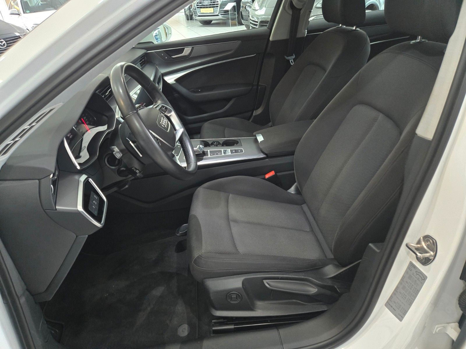 Fahrzeugabbildung Audi A6 Avant 45 TDI quattro*Business-Paket