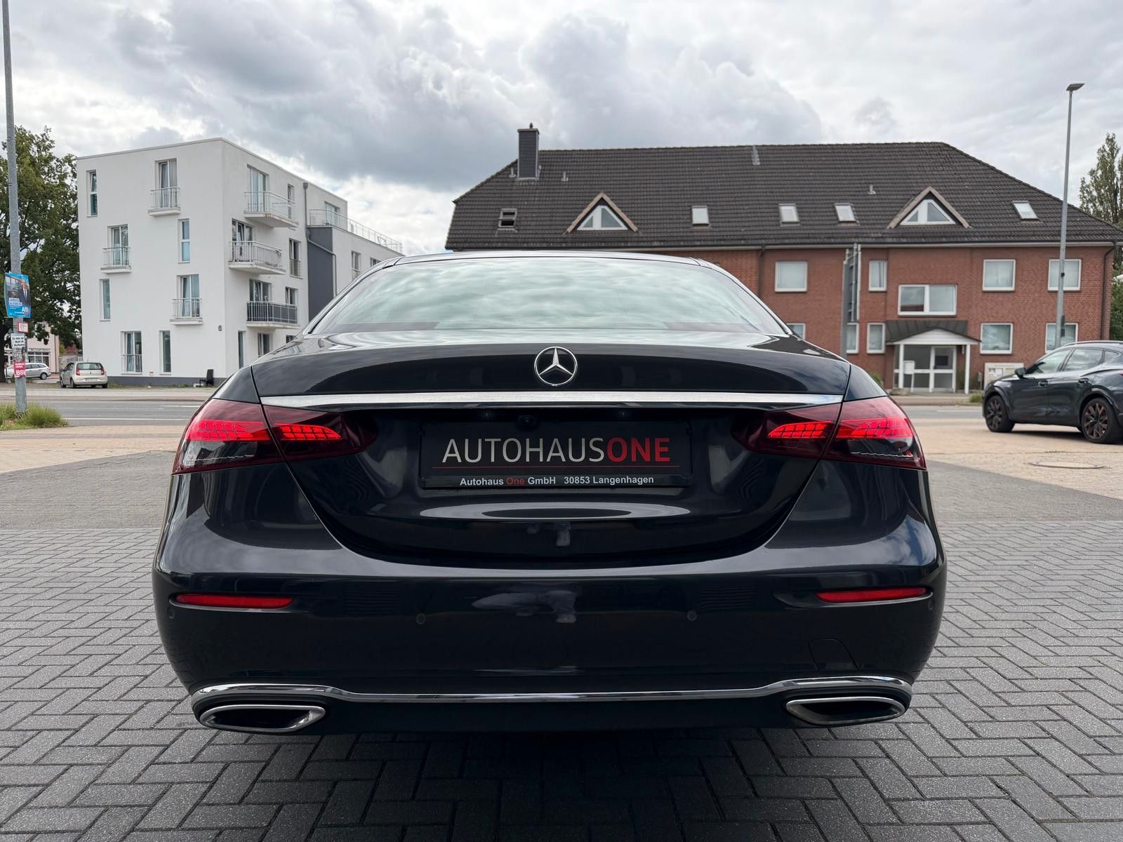 Mercedes-Benz E 200d LIMOUSINE AVANGARDE MBUX/VOLLLEDER foto 10
