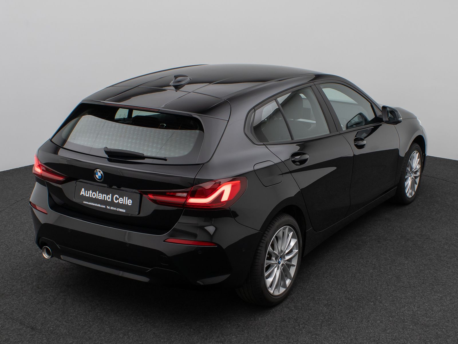 Fahrzeugabbildung BMW 118i Kamera DAB CockPitPro Geschwindigkeitsr LED