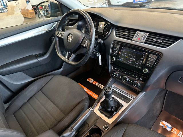 Skoda Octavia Combi Style *Xenon*Klima*ACC*
