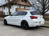 BMW 118i Sport Line / Automatik / Anhängerkupplung  - BMW 118 Gebrauchtwagen in München