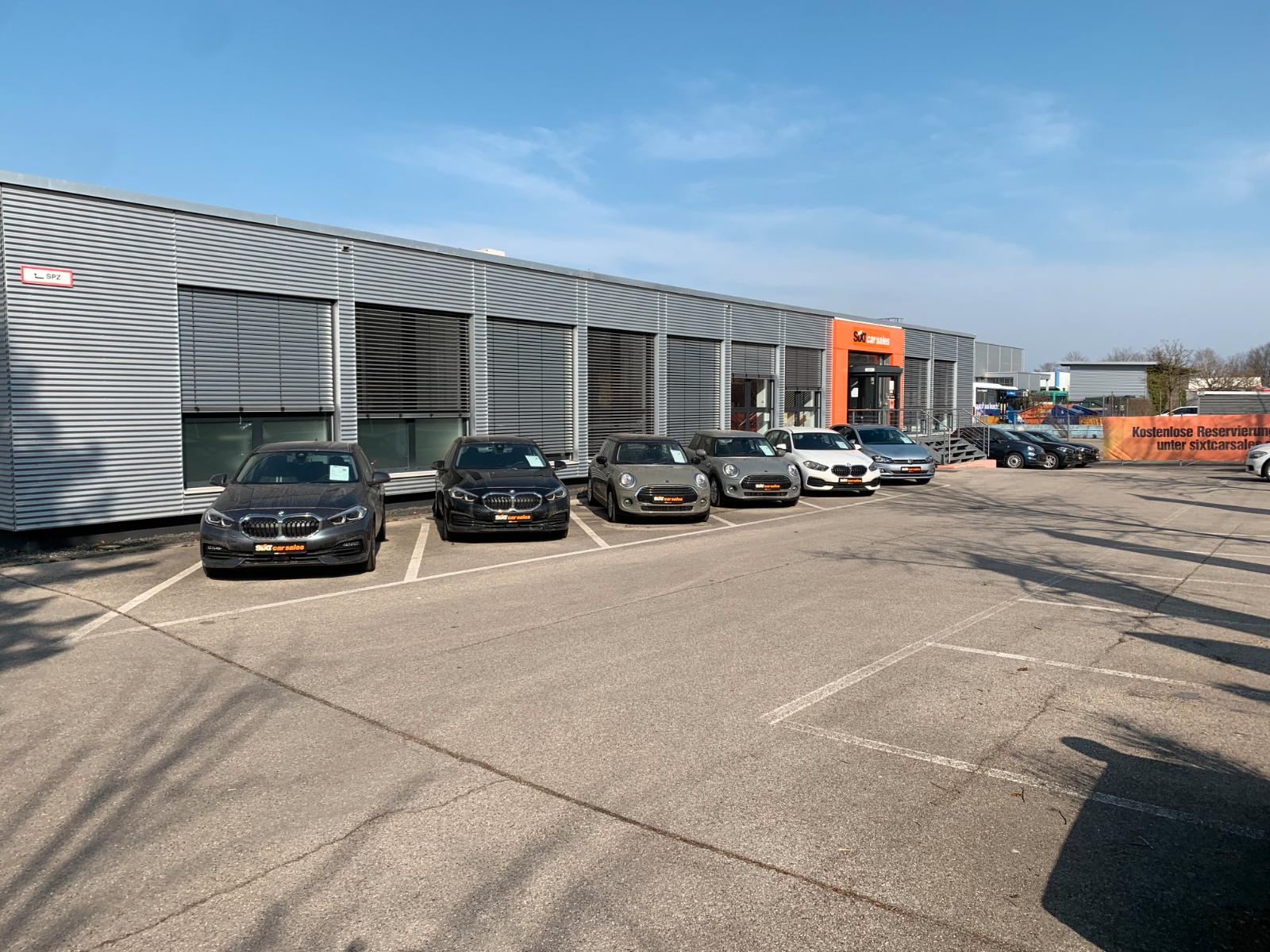 showroom-image-main