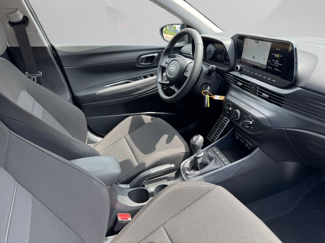 Fahrzeugabbildung Hyundai BAYON TREND Fernlichtass. Kam. LM Navi PDC SpurH