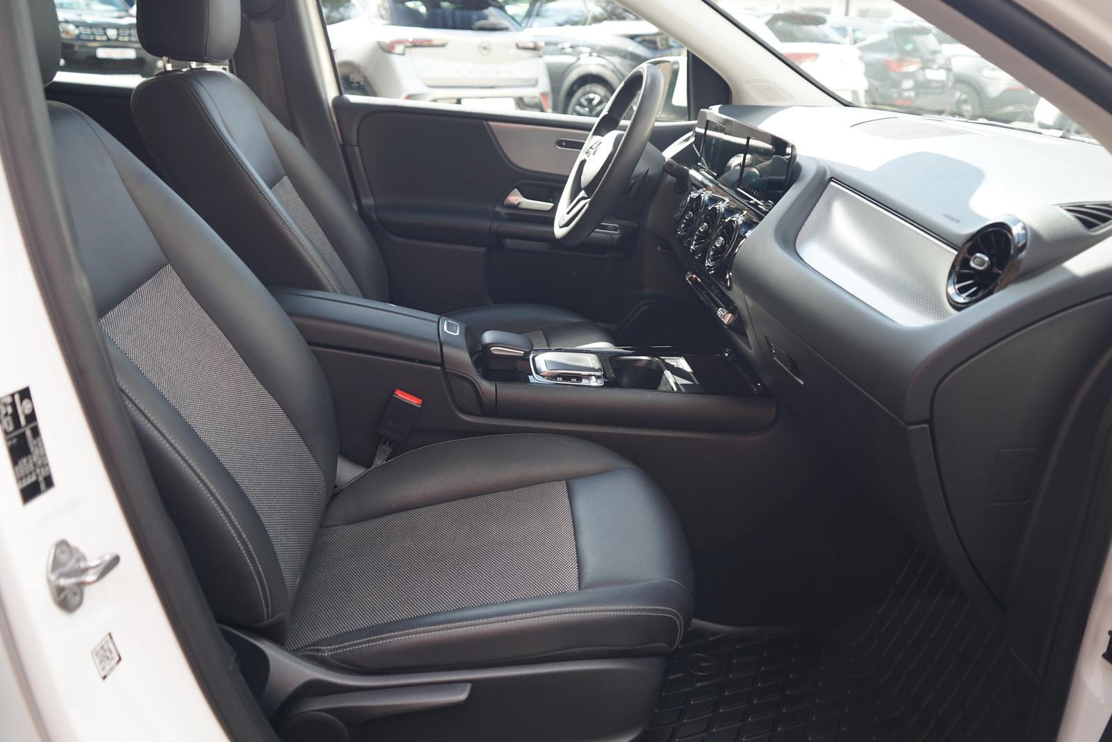 Mercedes-Benz B200 7G-DCT LED Tempomat Sitzheizung Teilleder