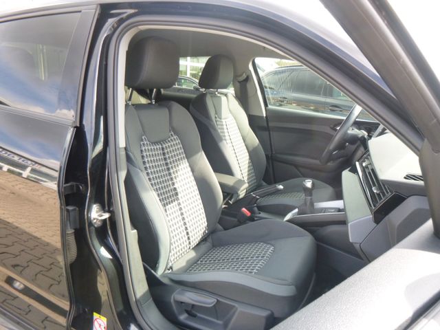 Fahrzeugabbildung Audi A1 Sportback 25 TFSI > S line <