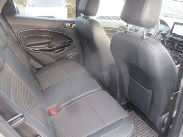 Ford EcoSport Titanium PDC + Kamera + Allwetter