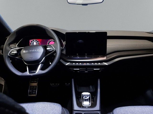Fahrzeugabbildung Skoda Octavia Combi Sportline 1.5TSI AHK 19" HeadUp