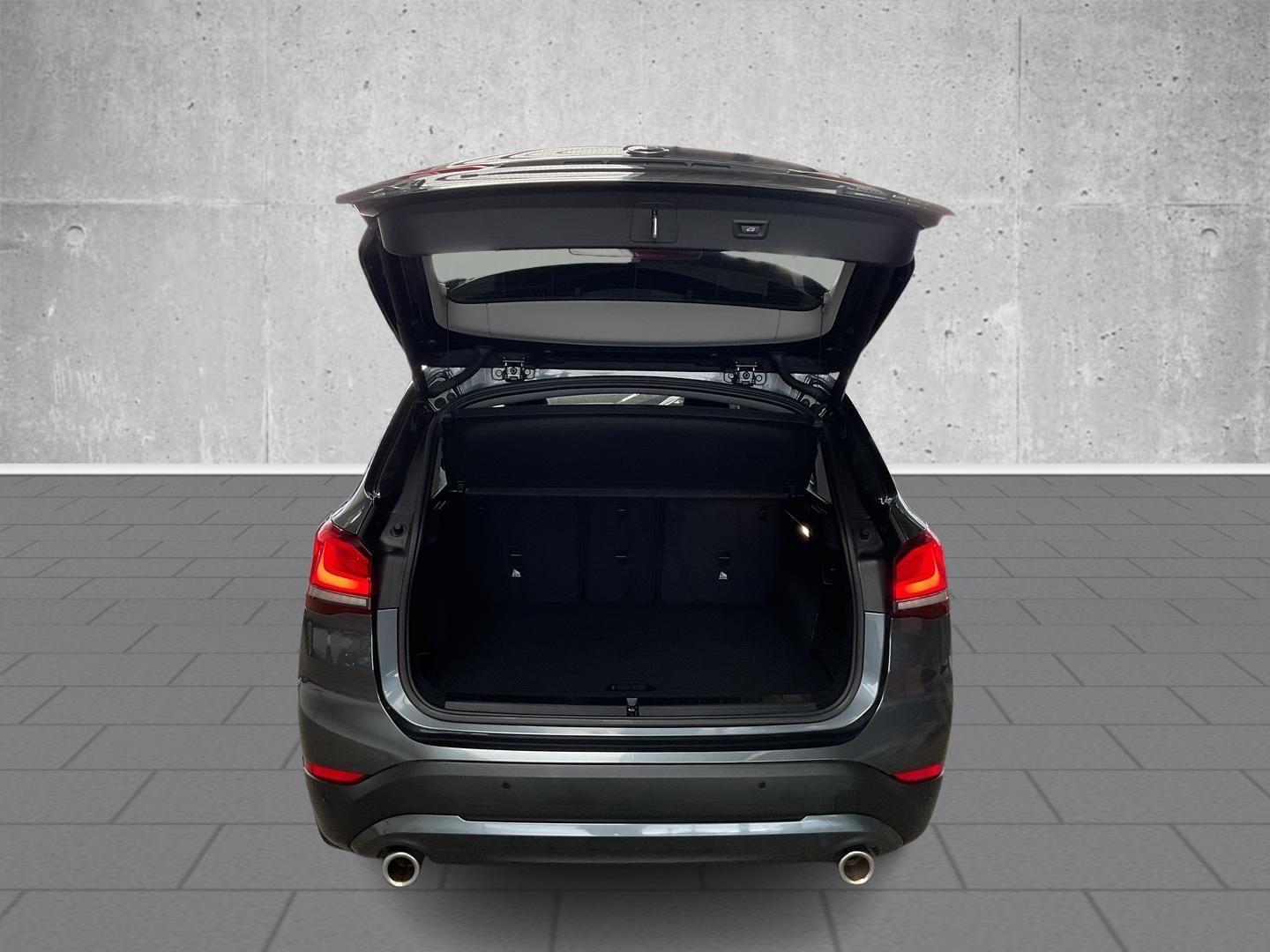 BMW X1 xDrive 20i Navi LED el-Heckklappe Klimaautom 