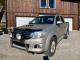 Toyota Hilux SR5 - Toyota Hilux von privat