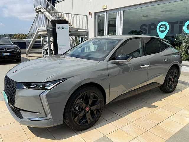 DS Automobiles DS DS 4 4 E-Tense 225 Performance Line