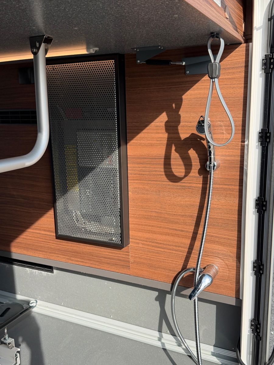 Fahrzeugabbildung Carthago chic c-line 5.0 QB L Queensbett Cortina