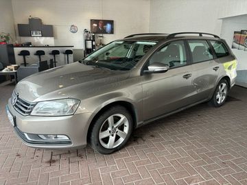 Volkswagen Passat Variant - 2