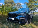 BMW X5 M50i Standhzg Pano AHK 22" Harman K. Garantie - BMW X5 M50 in Berlin