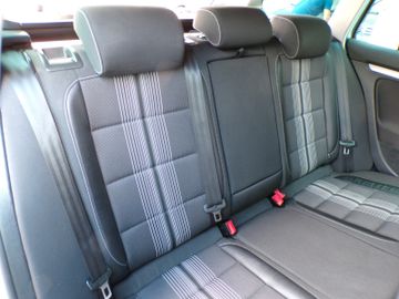 Volkswagen Golf - 12