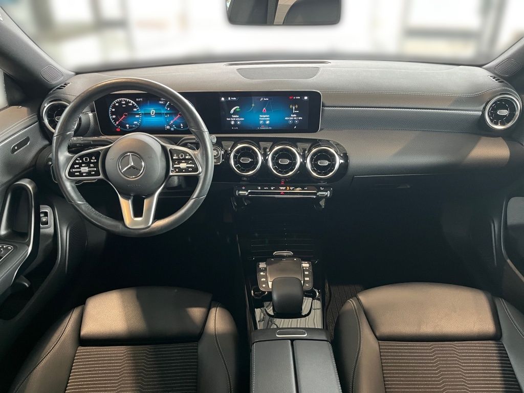 Fahrzeugabbildung Mercedes-Benz CLA 250 Coupé Progressive Pano 360° LED KeyLess