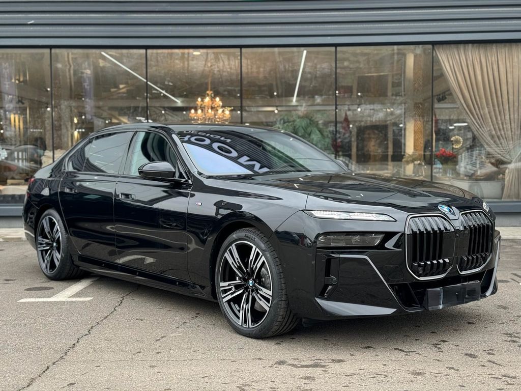 BMW 750e Xdrive/Mpacket/360*/HeadUp/B&W/Individual